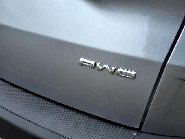 Photo of 2023 Iconic Silver Metallic Ford Escape