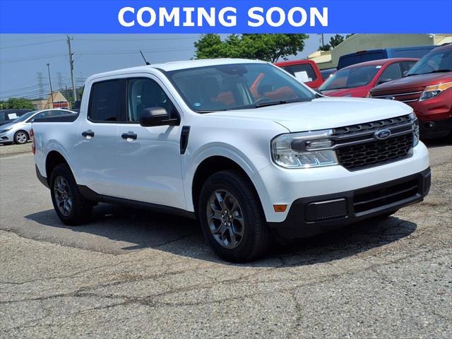 Photo of 2023 Oxford White Ford Maverick