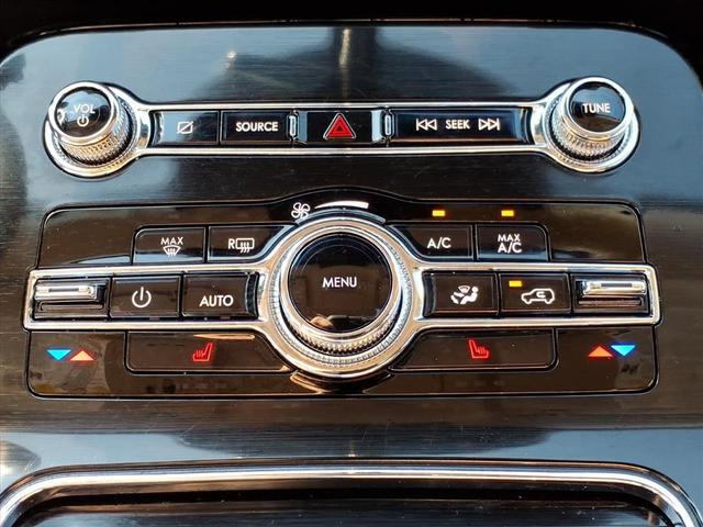 Photo of 2023 Infinite Black Metallic Clearcoat Lincoln Nautilus