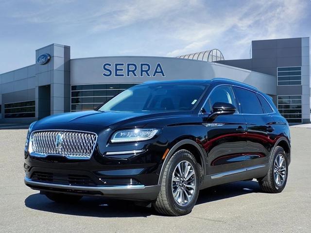 Photo of 2023 Infinite Black Metallic Clearcoat Lincoln Nautilus