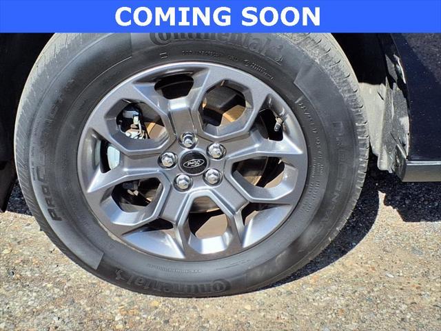 Photo of 2022 Shadow Black Ford Maverick