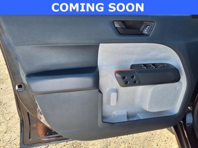 Photo of 2022 Shadow Black Ford Maverick