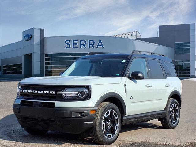 Photo of 2023 Cactus Gray Ford Bronco Sport