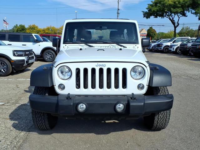 Photo of 2014 Bright White Clearcoat Jeep Wrangler Unlimited