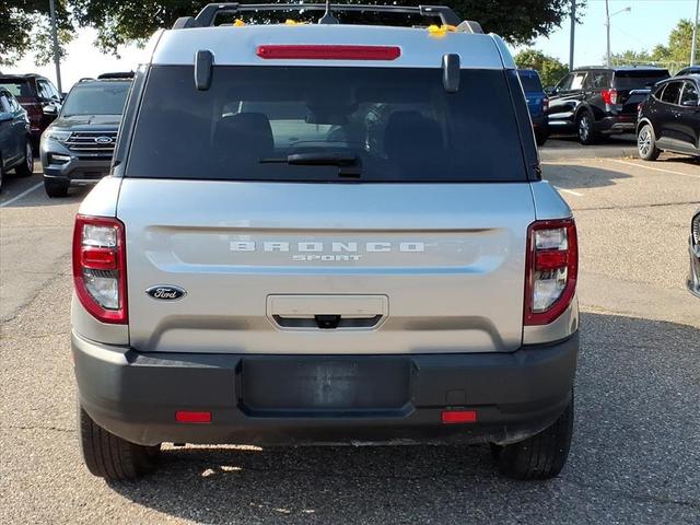 Photo of 2021 Iconic Silver Metallic Ford Bronco Sport
