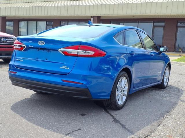 Photo of 2019 Blue Ford Fusion Hybrid