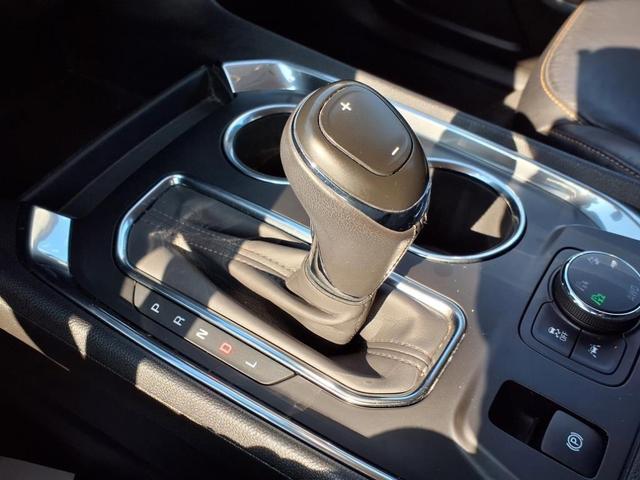 Photo of 2020 Black Cherry Metallic Chevrolet Traverse