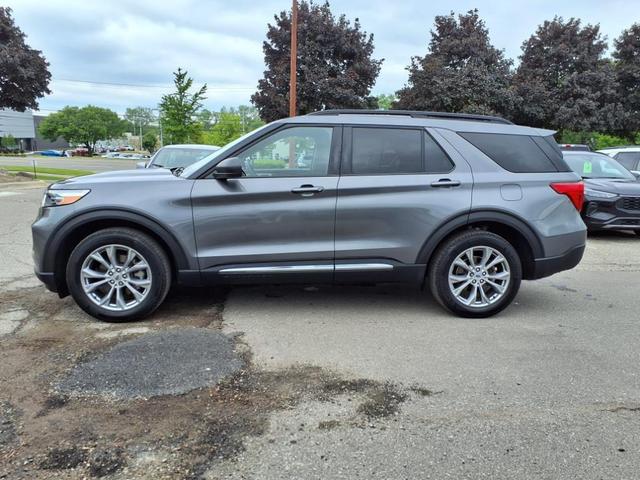Photo of 2023 Carbonized Gray Metallic Ford Explorer