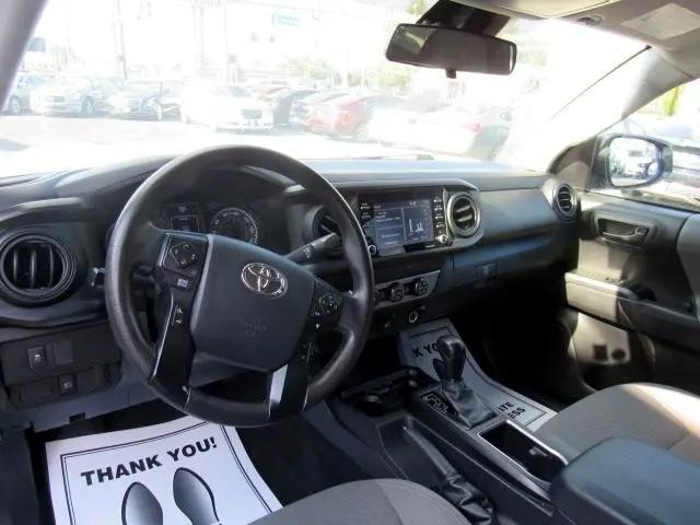 Photo of 2020 Super White Toyota Tacoma