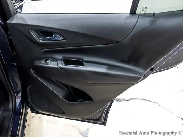 Photo of 2018 Storm Blue Metallic Chevrolet Equinox