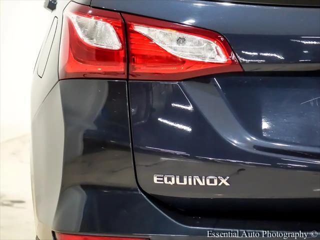 Photo of 2018 Storm Blue Metallic Chevrolet Equinox