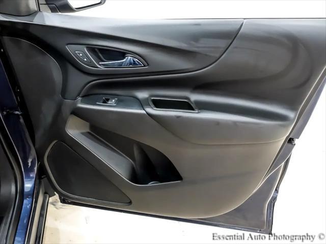 Photo of 2018 Storm Blue Metallic Chevrolet Equinox
