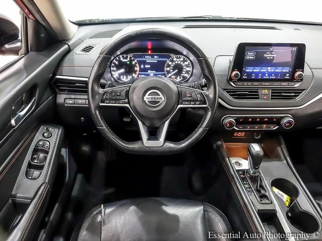 Photo of 2019 Scarlet Ember Tintcoat Nissan Altima