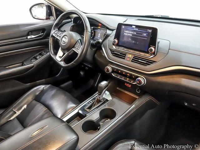 Photo of 2019 Scarlet Ember Tintcoat Nissan Altima
