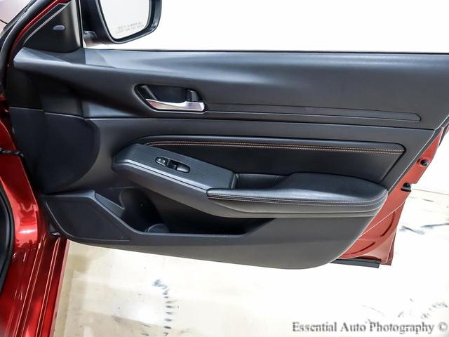 Photo of 2019 Scarlet Ember Tintcoat Nissan Altima