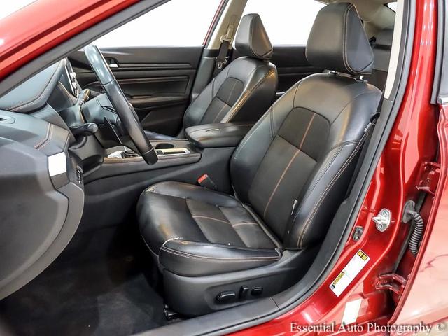 Photo of 2019 Scarlet Ember Tintcoat Nissan Altima