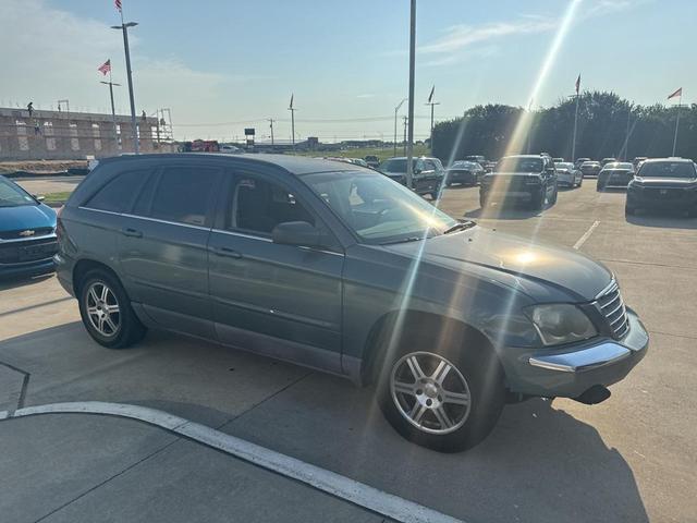 Photo of 2005 Green Chrysler Pacifica