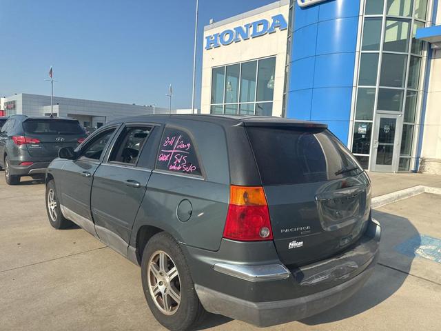 Photo of 2005 Green Chrysler Pacifica