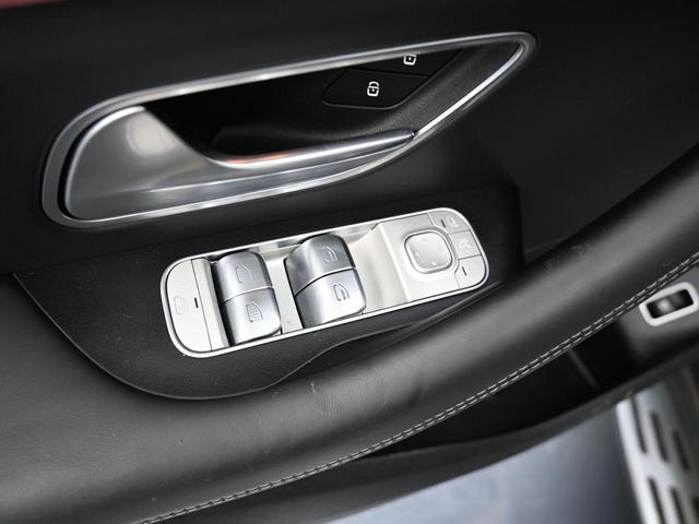 Photo of 2022 Black Mercedes-Benz AMG GLE 63