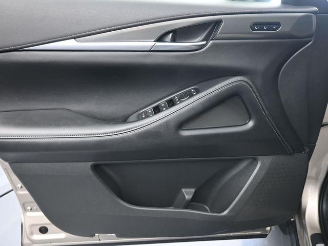 Photo of 2024 Gray INFINITI QX60