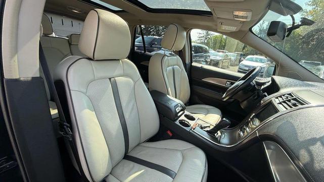 Photo of 2014 Smoked Quartz Metallic Tinted Clearcoat Lincoln MKX