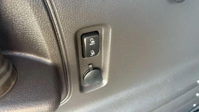 Photo of 2014 Smoked Quartz Metallic Tinted Clearcoat Lincoln MKX