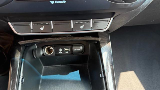 Photo of 2017 Snow White Pearl Kia Sorento