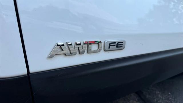 Photo of 2017 Snow White Pearl Kia Sorento