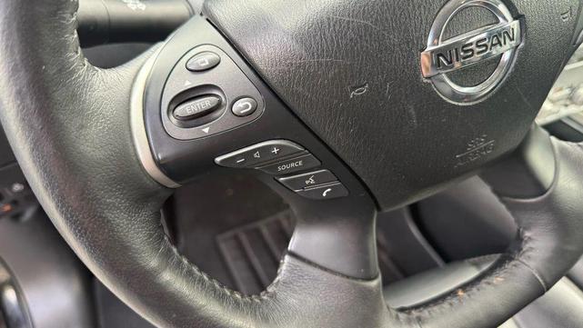 Photo of 2020 Magnetic Black Pearl Nissan Pathfinder