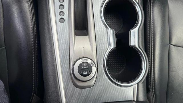 Photo of 2020 Magnetic Black Pearl Nissan Pathfinder