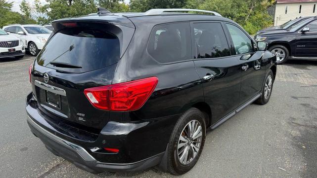 Photo of 2020 Magnetic Black Pearl Nissan Pathfinder