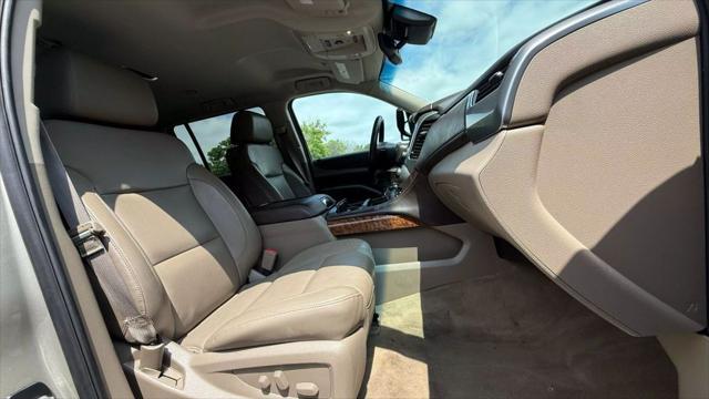 Photo of 2015 Gold Chevrolet Suburban
