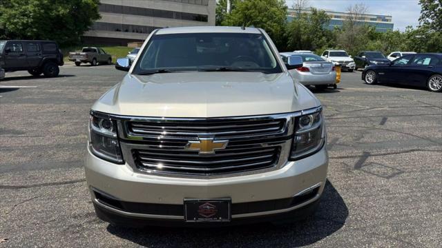 Photo of 2015 Gold Chevrolet Suburban
