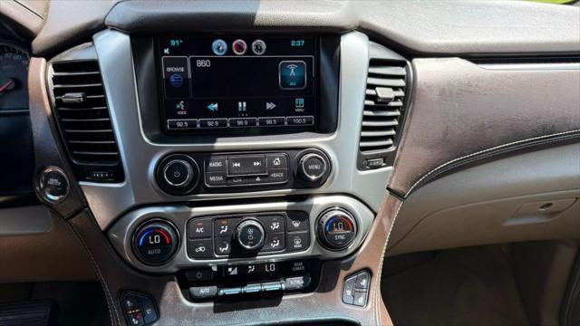 Photo of 2015 Gold Chevrolet Suburban