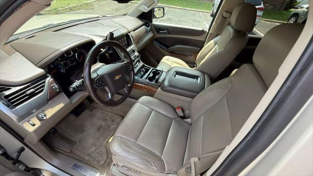 Photo of 2015 Gold Chevrolet Suburban