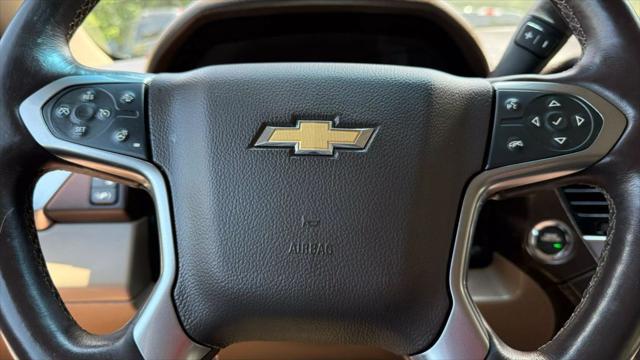 Photo of 2015 Gold Chevrolet Suburban