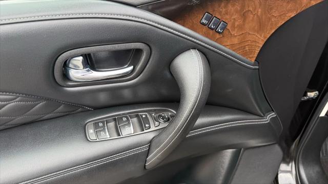 Photo of 2019 Black INFINITI QX80