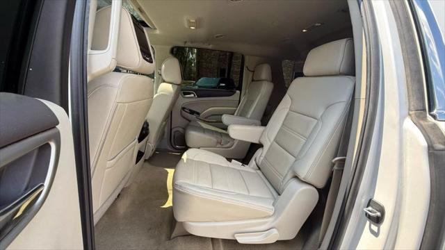 Photo of 2017 White GMC Yukon XL