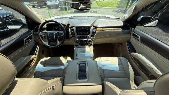 Photo of 2017 White GMC Yukon XL