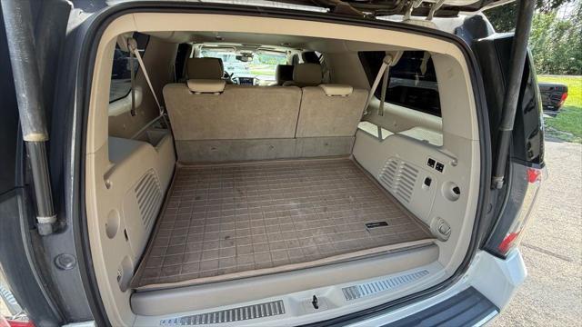 Photo of 2017 White GMC Yukon XL