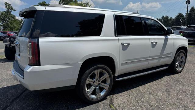 Photo of 2017 White GMC Yukon XL