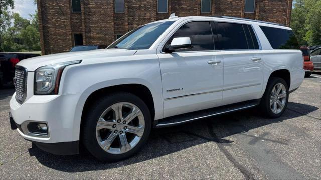 Photo of 2017 White GMC Yukon XL