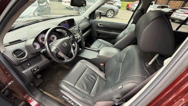 Photo of 2013 Burgundy Honda Pilot