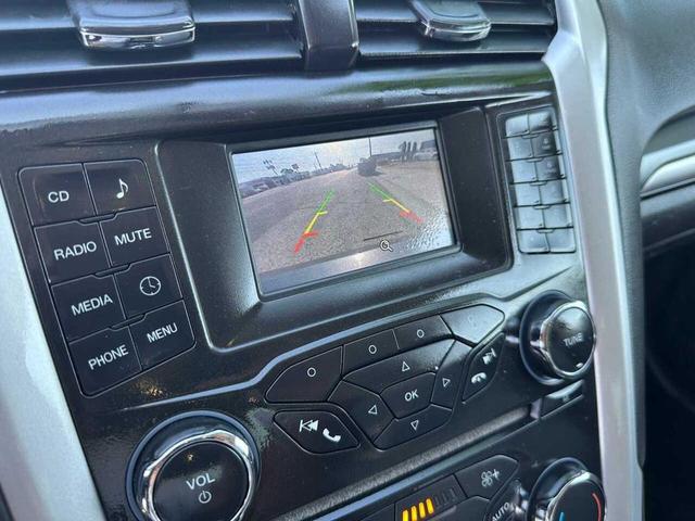 Photo of 2015 Tuxedo Black Ford Fusion Hybrid