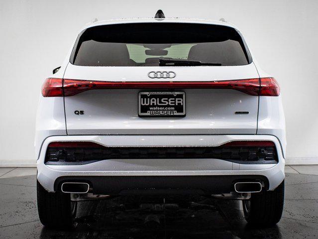 Photo of 2025 Glacier White Metallic Audi Q5