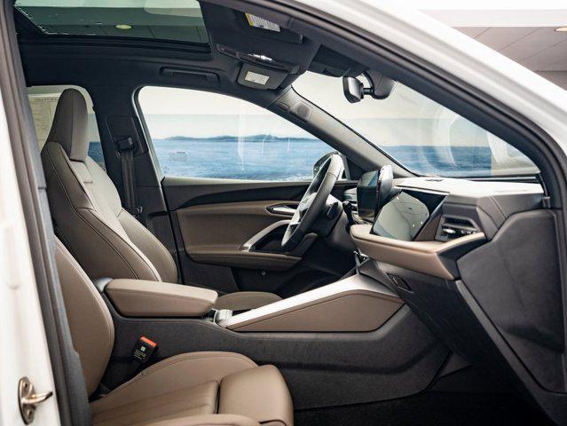 Photo of 2025 Glacier White Metallic Audi Q5