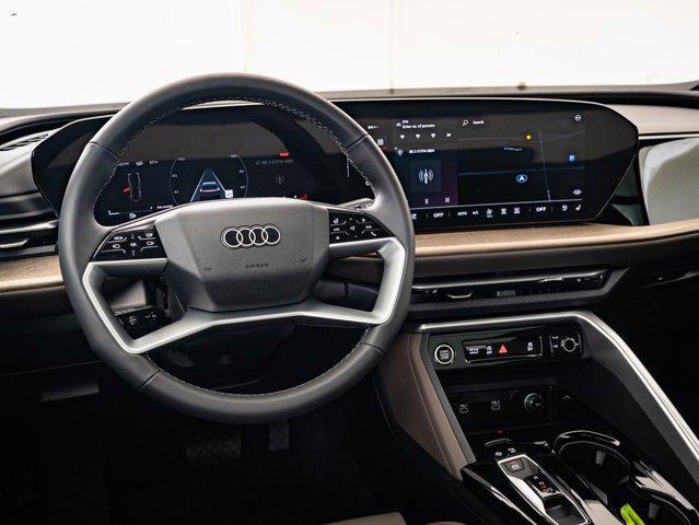 Photo of 2025 Glacier White Metallic Audi Q5