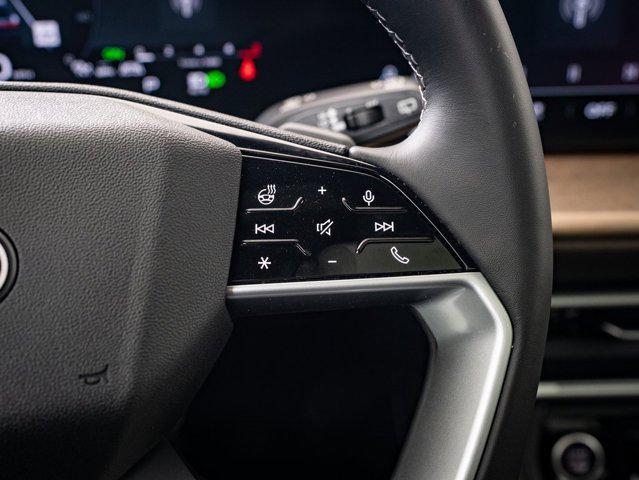 Photo of 2025 Glacier White Metallic Audi Q5