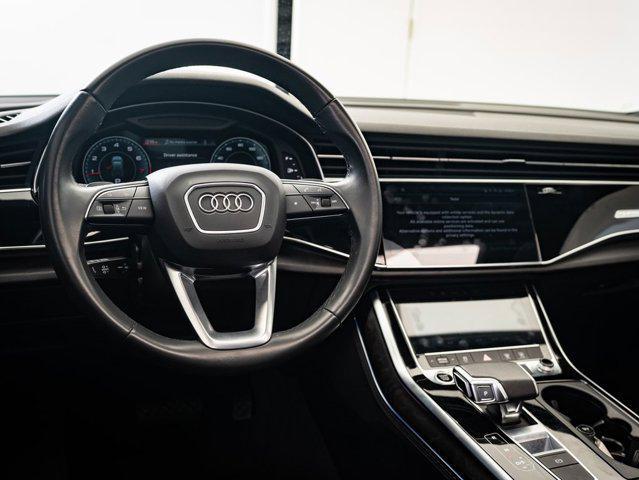 Photo of 2023 Glacier White Metallic Audi Q7