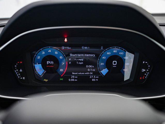Photo of 2025 White Audi Q3